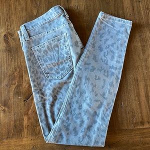 CURRENT ELLIOTT The Stiletto Grey Leopard Jean 24